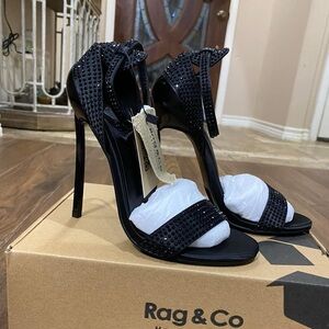 Rag and Co heels size 5 but can fit 5.5.